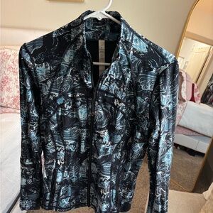 Lululemon Blue and Black Patterned Jacket